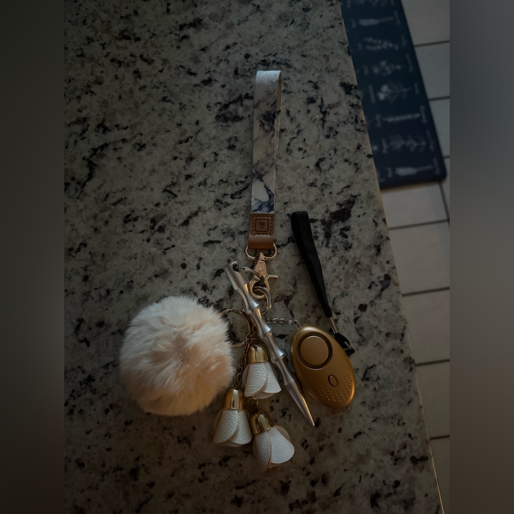 Safety Keychain🤎 - Picture 1 of 2